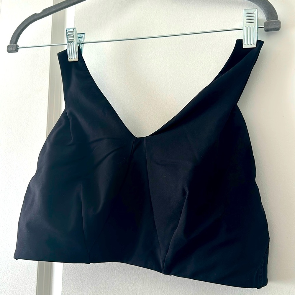 Lululemon Sports Bra - SIZE 10 - Fits C/D cup